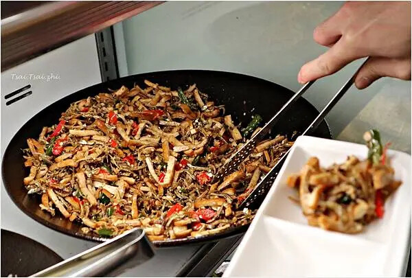 [台北大同]李掌櫃功夫製麵-中山店｜價格實惠，還提供6種以上