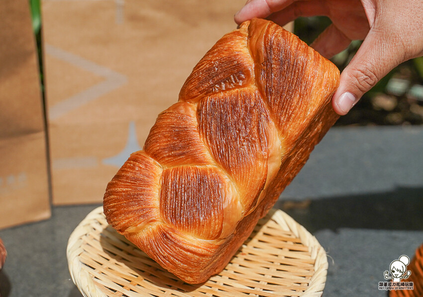 高雄 TAi香 五星烘焙麵包，招牌手撕丹麥吐司、鳶尾花丹麥、曲奇可頌 、秒殺巴黎珍珠 X 頂級麵粉、老麵製作 承億酒店 - 跟著尼力吃喝玩樂＆親子生活