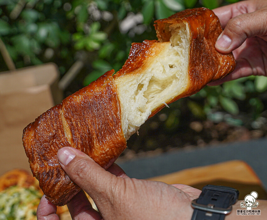 高雄 TAi香 五星烘焙麵包，招牌手撕丹麥吐司、鳶尾花丹麥、曲奇可頌 、秒殺巴黎珍珠 X 頂級麵粉、老麵製作 承億酒店 - 跟著尼力吃喝玩樂＆親子生活