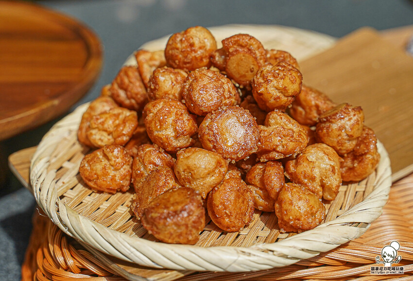 高雄 TAi香 五星烘焙麵包，招牌手撕丹麥吐司、鳶尾花丹麥、曲奇可頌 、秒殺巴黎珍珠 X 頂級麵粉、老麵製作 承億酒店 - 跟著尼力吃喝玩樂＆親子生活