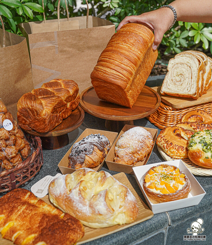 高雄 TAi香 五星烘焙麵包，招牌手撕丹麥吐司、鳶尾花丹麥、曲奇可頌 、秒殺巴黎珍珠 X 頂級麵粉、老麵製作 承億酒店 - 跟著尼力吃喝玩樂＆親子生活