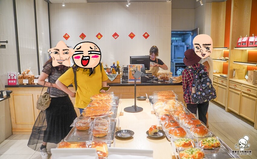 高雄 TAi香 五星烘焙麵包，招牌手撕丹麥吐司、鳶尾花丹麥、曲奇可頌 、秒殺巴黎珍珠 X 頂級麵粉、老麵製作 承億酒店 - 跟著尼力吃喝玩樂＆親子生活