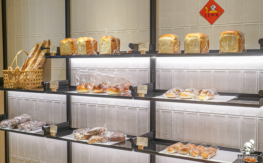 高雄 TAi香 五星烘焙麵包，招牌手撕丹麥吐司、鳶尾花丹麥、曲奇可頌 、秒殺巴黎珍珠 X 頂級麵粉、老麵製作 承億酒店 - 跟著尼力吃喝玩樂＆親子生活