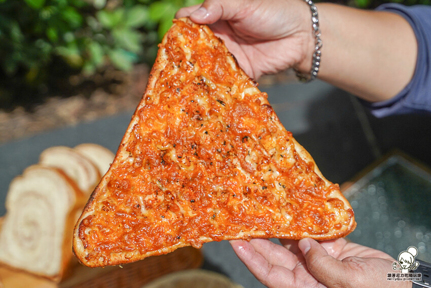 高雄 TAi香 五星烘焙麵包，招牌手撕丹麥吐司、鳶尾花丹麥、曲奇可頌 、秒殺巴黎珍珠 X 頂級麵粉、老麵製作 承億酒店 - 跟著尼力吃喝玩樂＆親子生活