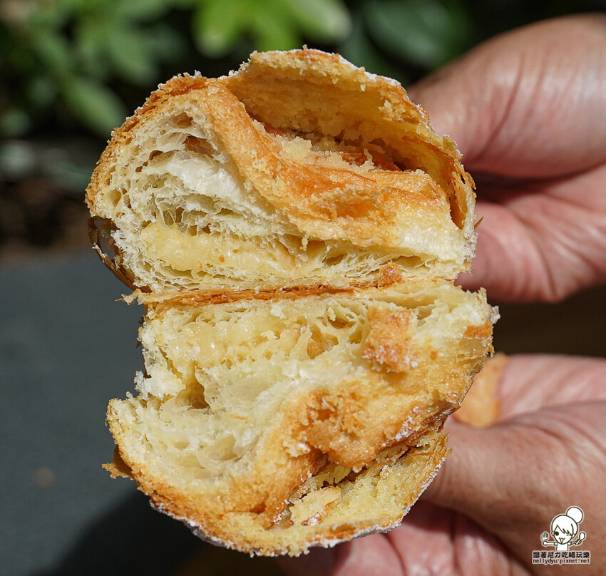 高雄 TAi香 五星烘焙麵包，招牌手撕丹麥吐司、鳶尾花丹麥、曲奇可頌 、秒殺巴黎珍珠 X 頂級麵粉、老麵製作 承億酒店 - 跟著尼力吃喝玩樂＆親子生活