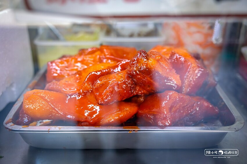 新北市中和區【中和越南小吃】小梅越南法國麵包，用炭火烤的法國麵包！