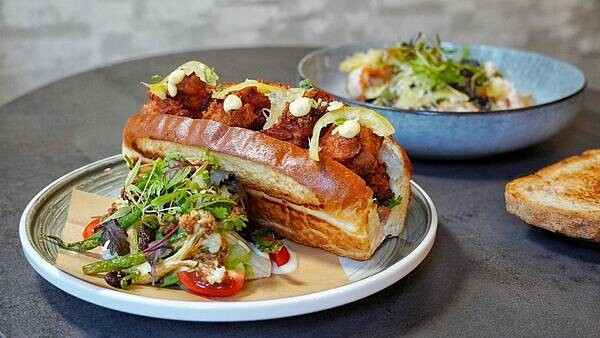 LINE_ALBUM_卉-HUI CAFE 法式甜點 早午餐_231112_17.jpg