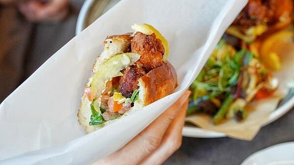 LINE_ALBUM_卉-HUI CAFE 法式甜點 早午餐_231112_11.jpg