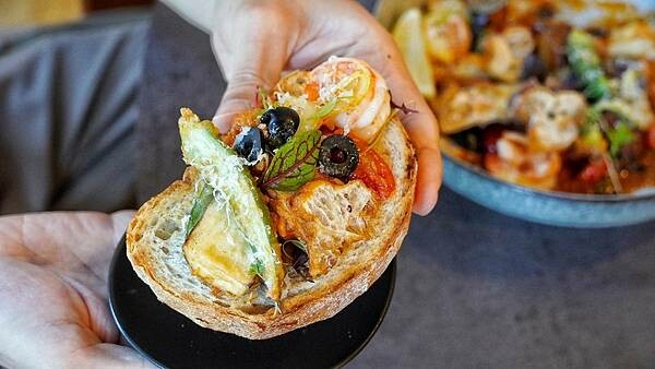 LINE_ALBUM_卉-HUI CAFE 法式甜點 早午餐_231112_18.jpg