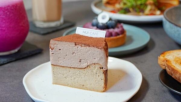 LINE_ALBUM_卉-HUI CAFE 法式甜點 早午餐_231112_8.jpg