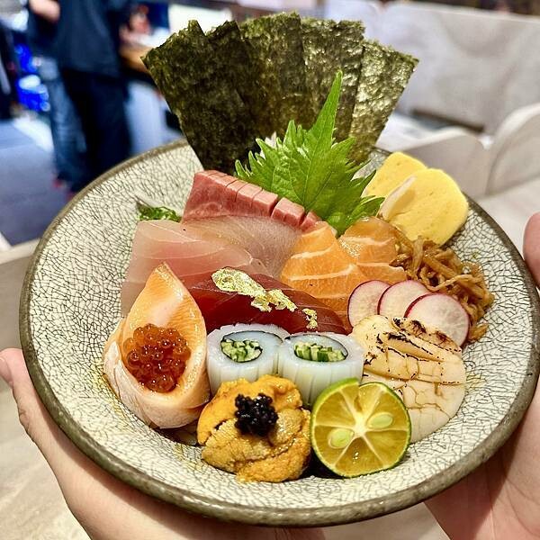 新竹城隍廟旁的隱藏美味!笑門日本料理,重拾舌尖幸福感! 新竹城隍廟旁的隱藏美味!笑門日本料理,重拾舌尖幸福感!