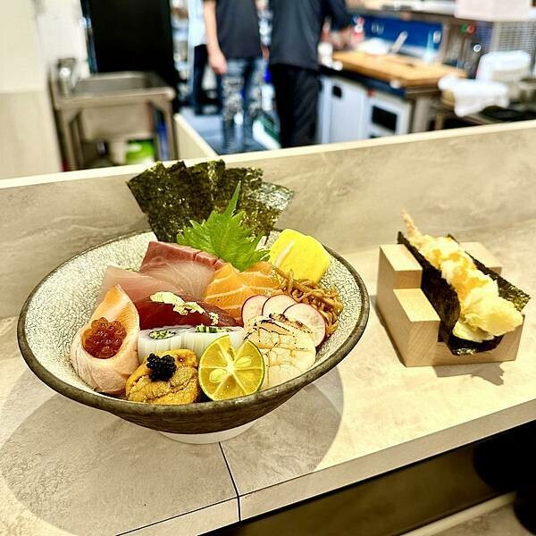 新竹城隍廟旁的隱藏美味!笑門日本料理,重拾舌尖幸福感! 新竹城隍廟旁的隱藏美味!笑門日本料理,重拾舌尖幸福感!