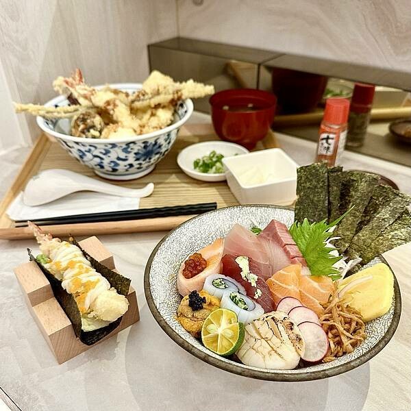 新竹城隍廟旁的隱藏美味!笑門日本料理,重拾舌尖幸福感! 新竹城隍廟旁的隱藏美味!笑門日本料理,重拾舌尖幸福感!