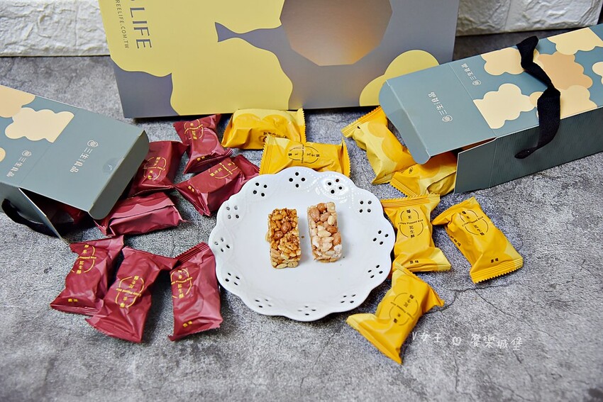 台中市潭子區三生良品 豪華禮盒 ll 春節過年禮盒推薦,濃餡蛋捲 + 爆米花生酥,讓人氣良品為這個特別的年節留下了難以忘