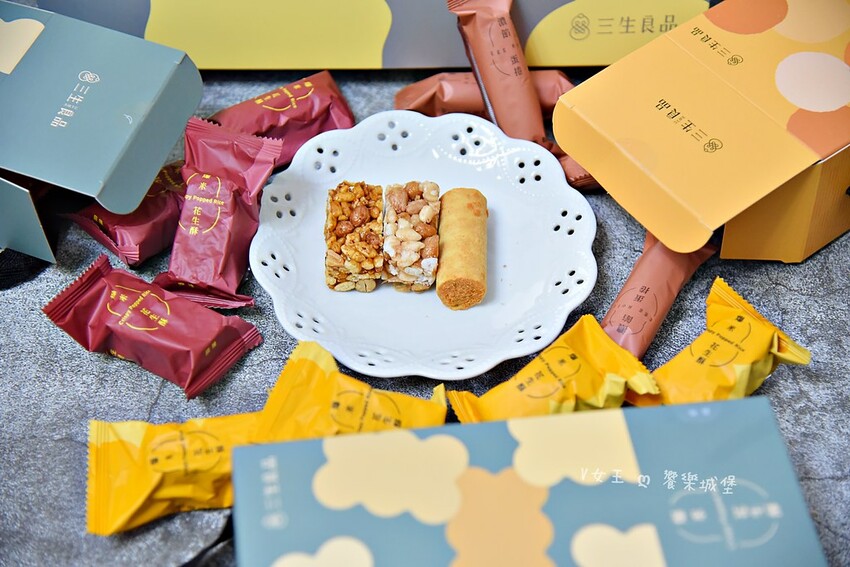 台中市潭子區三生良品 豪華禮盒 ll 春節過年禮盒推薦,濃餡蛋捲 + 爆米花生酥,讓人氣良品為這個特別的年節留下了難以忘