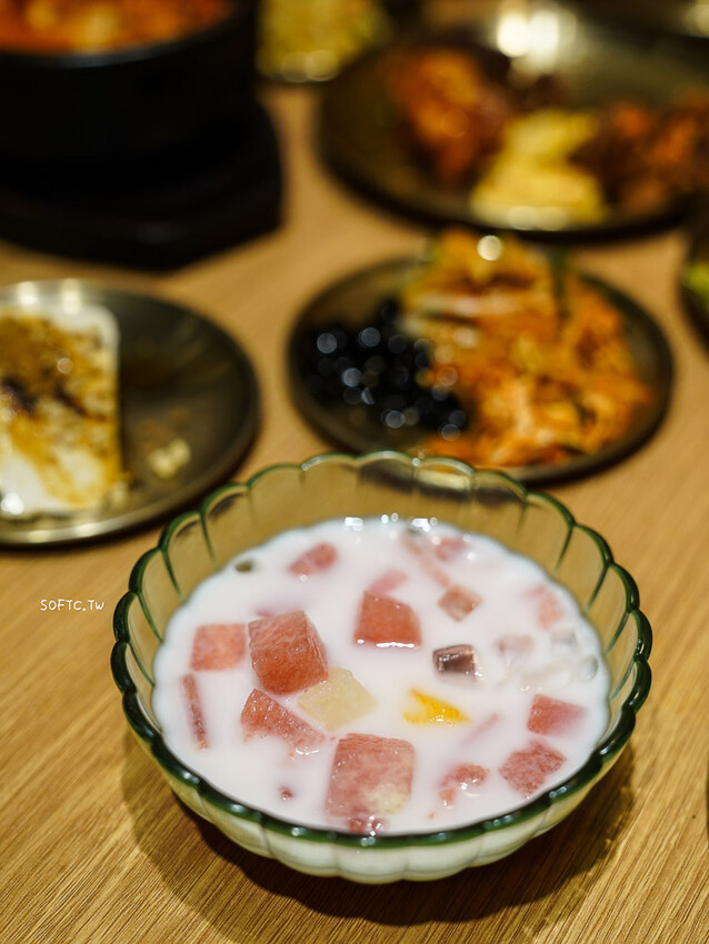 西門韓式料理吃到飽推薦「江陵阿嬤韓鍋料理吃到飽-西門店」498超狂嫩豆腐鍋無限吃 - 軟西，遊記