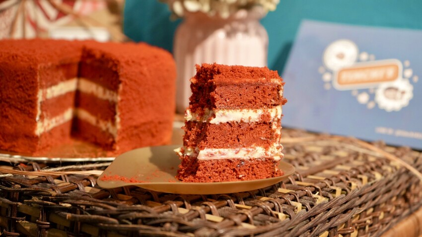 台北市南港區[開箱] Timchi’s週末肉桂捲｜巷弄裡的老宅甜點店！母親節招牌「紅絲絨蛋糕」