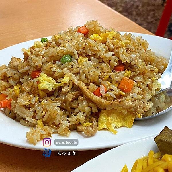 基隆市仁愛區慶安宮廟口咖哩炒麵炒飯｜基隆人氣小吃推薦 @neru.foodie / 丸の良食
