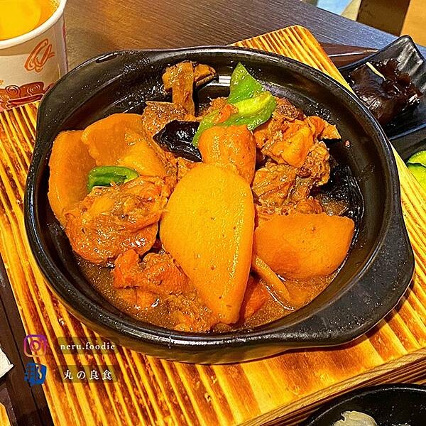 新北市板橋區元爵味 黃燜雞米飯|板橋小遠百美食街推薦 @neru.foodie / 丸の良食