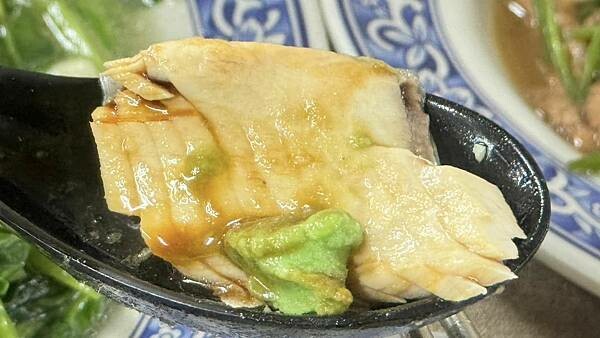 中原街美食│平價美味小吃│評價低卻人潮絡繹不絕的小吃店?【台 中原街美食│平價美味小吃│評價低卻人潮絡繹不絕的小吃店?【台