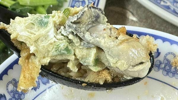 中原街美食│平價美味小吃│評價低卻人潮絡繹不絕的小吃店?【台 中原街美食│平價美味小吃│評價低卻人潮絡繹不絕的小吃店?【台