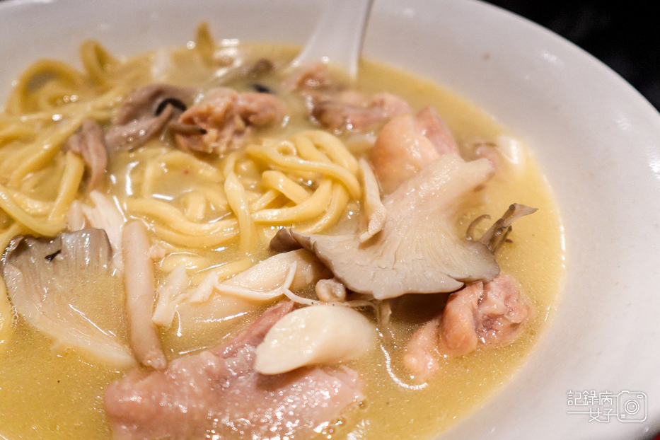 23林森北路宵夜雞湯榮麵食館老火百菇雞湯麵.jpg 23林森北路宵夜雞湯榮麵食館老火百菇雞湯麵.jpg