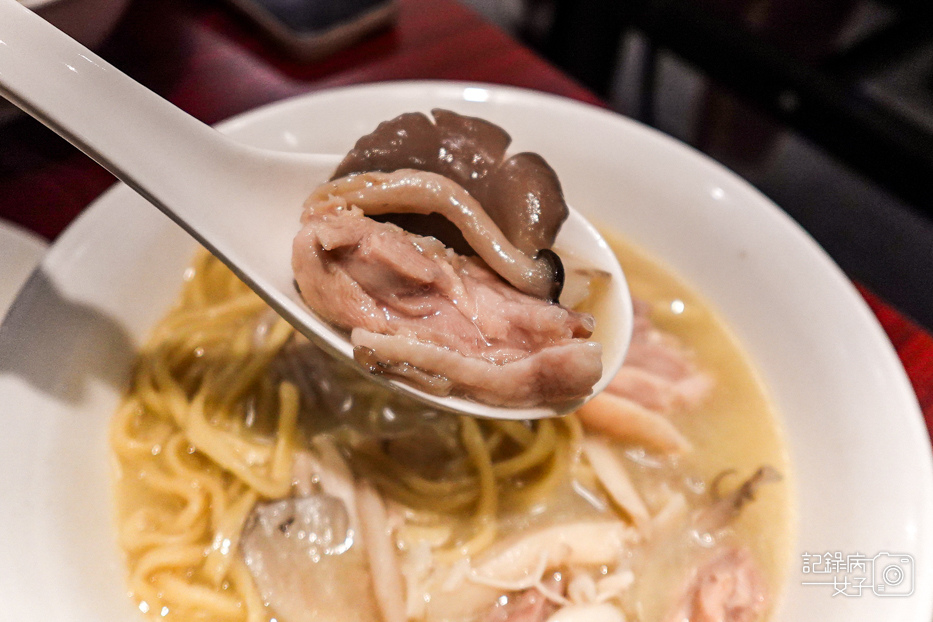 25林森北路宵夜雞湯榮麵食館老火百菇雞湯麵.jpg 25林森北路宵夜雞湯榮麵食館老火百菇雞湯麵.jpg