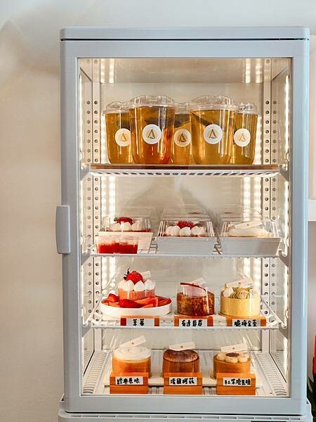 /tmp/phpR7BGEt /tmp/phpR7BGEt