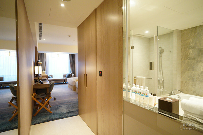 新北住宿推薦，板橋凱撒飯店洽公觀光都方便，生活機能超完善。