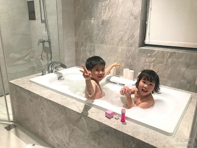 新北住宿推薦，板橋凱撒飯店洽公觀光都方便，生活機能超完善。