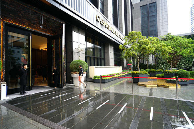 新北住宿推薦，板橋凱撒飯店洽公觀光都方便，生活機能超完善。