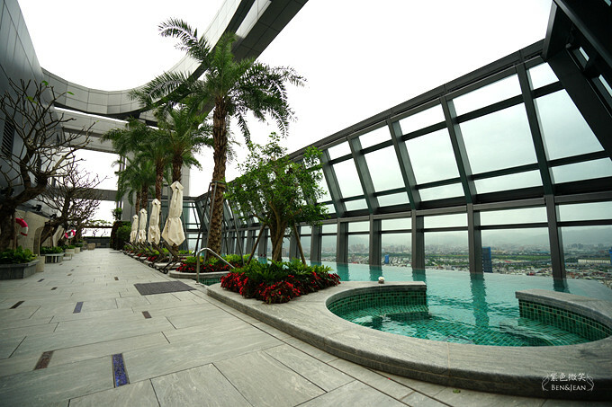 新北住宿推薦，板橋凱撒飯店洽公觀光都方便，生活機能超完善。