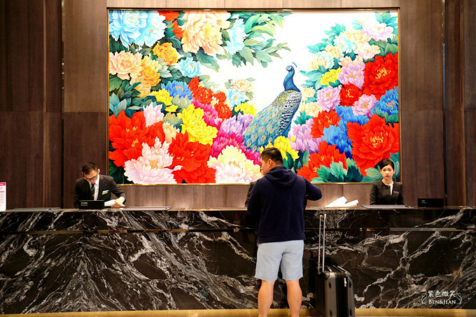 新北住宿推薦，板橋凱撒飯店洽公觀光都方便，生活機能超完善。