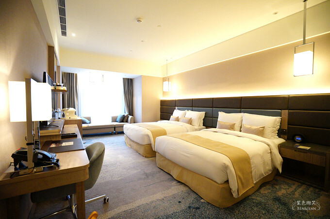 新北住宿推薦，板橋凱撒飯店洽公觀光都方便，生活機能超完善。