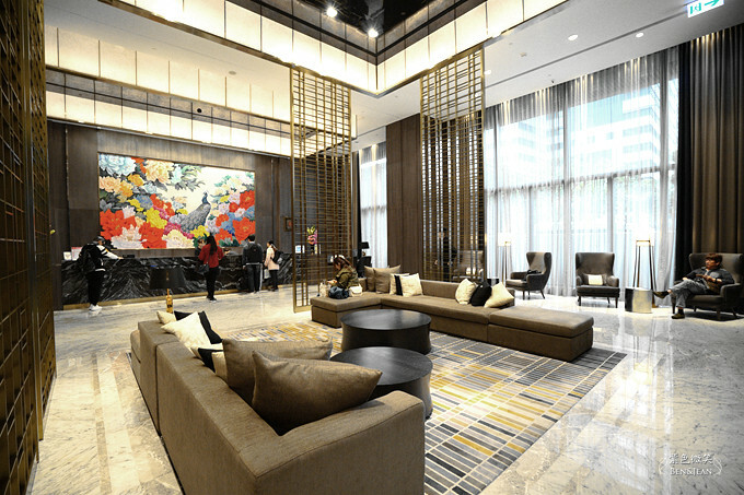 新北住宿推薦，板橋凱撒飯店洽公觀光都方便，生活機能超完善。