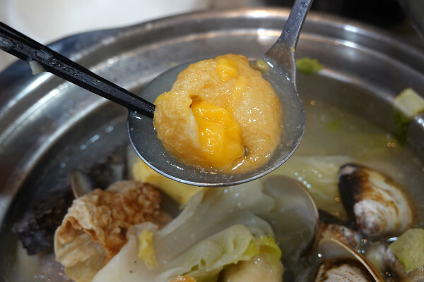 新北市蘆洲區便當價就能享用豐盛自助吧的長興路逸小鍋鍋の物,160元起自助吧吃到飽,肉片買一送一、點鍋送20元小菜折價卷