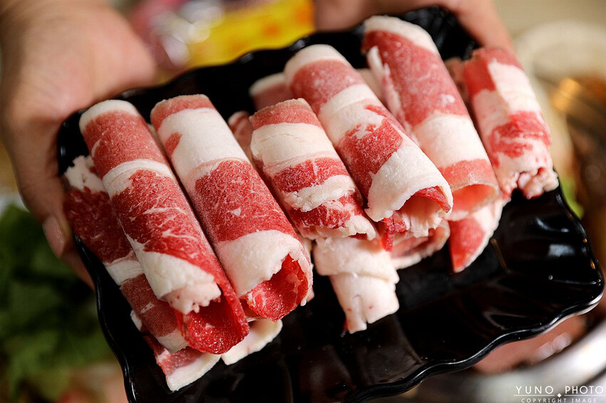 新北市蘆洲區C/P值爆表 免2百元爽吃鍋！麵食拌飯霜淇淋飲料嗑到爽 還有集點送鍋、肉品買一送一｜逸小鍋鍋の物-蘆洲店