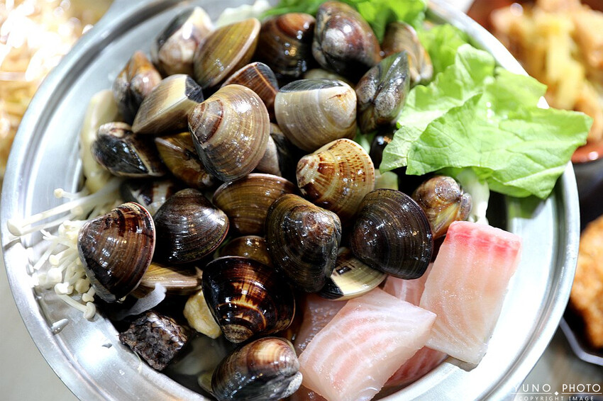 新北市蘆洲區C/P值爆表 免2百元爽吃鍋！麵食拌飯霜淇淋飲料嗑到爽 還有集點送鍋、肉品買一送一｜逸小鍋鍋の物-蘆洲店