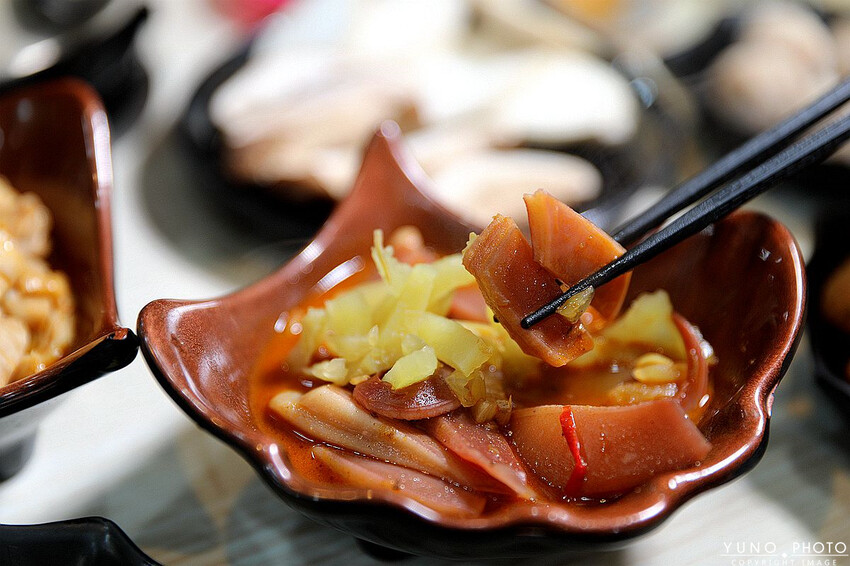 新北市蘆洲區C/P值爆表 免2百元爽吃鍋！麵食拌飯霜淇淋飲料嗑到爽 還有集點送鍋、肉品買一送一｜逸小鍋鍋の物-蘆洲店