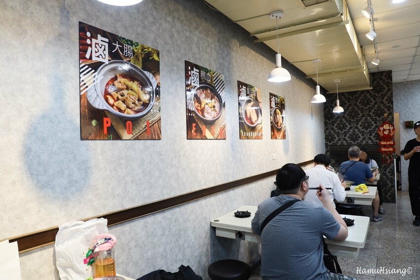 新北市蘆洲區【食￭蘆洲】逸小鍋/蘆洲超高cp值的平價小火鍋/主食飯麵.飲料吧.冰淇淋自助吃到飽/火鍋湯頭20多種/蘆洲小火