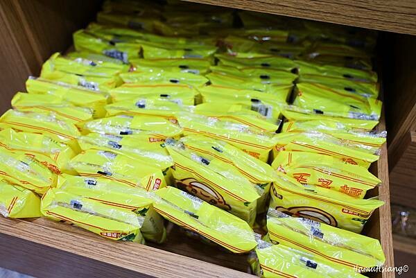 新北市蘆洲區【食￭蘆洲】逸小鍋/蘆洲超高cp值的平價小火鍋/主食飯麵.飲料吧.冰淇淋自助吃到飽/火鍋湯頭20多種/蘆洲小火