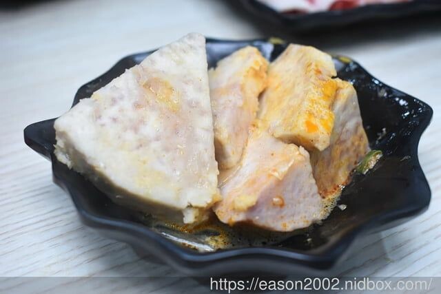 百元鍋物也有免費自助吧吃到飽！？ | 逸小鍋鍋物蘆洲店 湯頭多達20多種可以選擇，還有4款素食湯底 肉品買一送一 -  就是這樣。吃喝玩樂。愛漂亮部落格 - FashionGuide 華人時尚專業評鑑