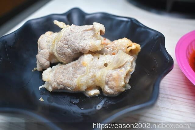 百元鍋物也有免費自助吧吃到飽！？ | 逸小鍋鍋物蘆洲店 湯頭多達20多種可以選擇，還有4款素食湯底 肉品買一送一 -  就是這樣。吃喝玩樂。愛漂亮部落格 - FashionGuide 華人時尚專業評鑑