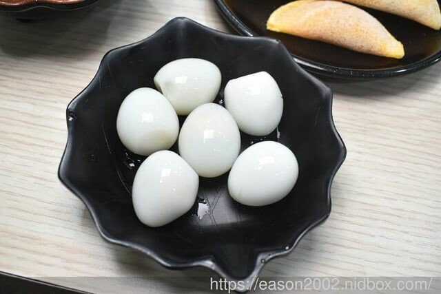 百元鍋物也有免費自助吧吃到飽！？ | 逸小鍋鍋物蘆洲店 湯頭多達20多種可以選擇，還有4款素食湯底 肉品買一送一 -  就是這樣。吃喝玩樂。愛漂亮部落格 - FashionGuide 華人時尚專業評鑑