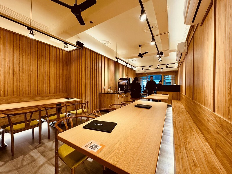 桃園市中壢區桃園美食｜集英會牛肉麵-中央東店，熟悉的味道竟已默默開了第三家店嚕。（中壢美食/中壢新店/中壢火車站美