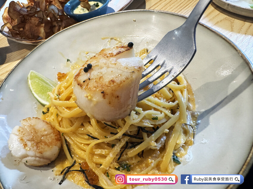 台北市大安區【東區早午餐】青沐大安店-附菜單-鮭魚卵、生食級干貝入義大利麵，漢堡放入整隻酥炸軟殼蟹超 -近捷運忠孝復