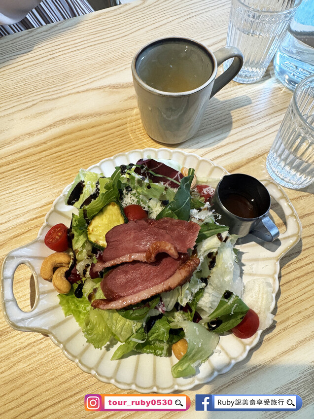 台北市大安區【東區早午餐】青沐大安店-附菜單-鮭魚卵、生食級干貝入義大利麵，漢堡放入整隻酥炸軟殼蟹超 -近捷運忠孝復