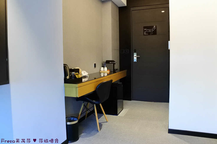 台中市中區台中飯店【漫旅光城】美哉！第二市場步行即抵.高樓景色山景遼闊.典雅設計感旅宿│停車場│一中商圈│第一廣場│