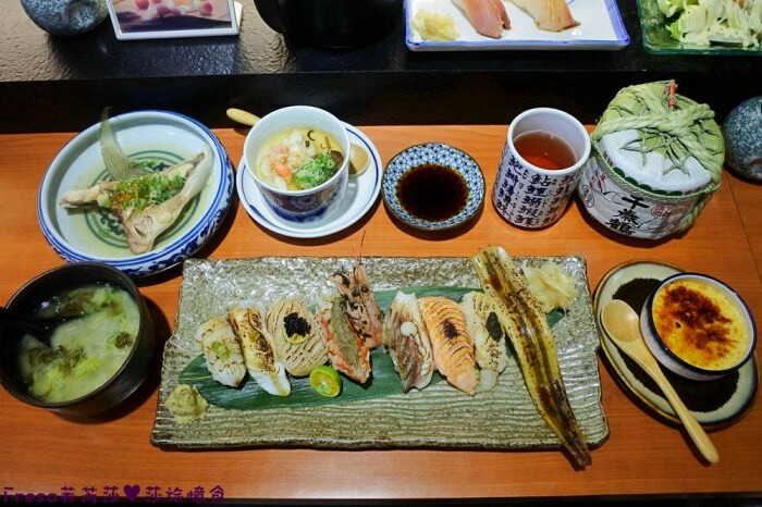 台中市中區台中飯店【漫旅光城】美哉！第二市場步行即抵.高樓景色山景遼闊.典雅設計感旅宿│停車場│一中商圈│第一廣場│