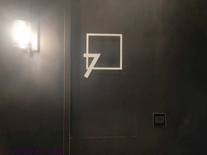 台中市中區台中飯店【漫旅光城】美哉！第二市場步行即抵.高樓景色山景遼闊.典雅設計感旅宿│停車場│一中商圈│第一廣場│